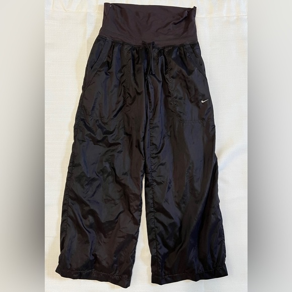 Nike Espresso Brown Shiny Athletic Pants Size Small - Picture 1 of 6